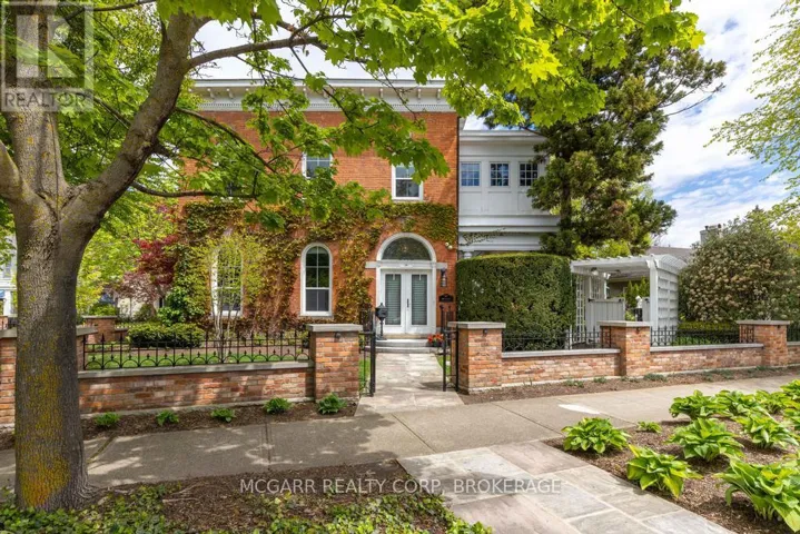 38 YATES STREET, St. Catharines (Downtown), Ontario L2R5R4