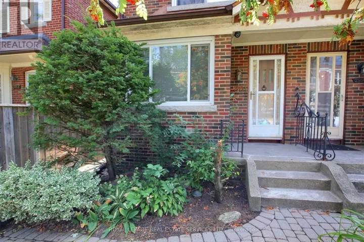 301 DAVISVILLE AVENUE, Toronto (Mount Pleasant East), Ontario M4S1H1