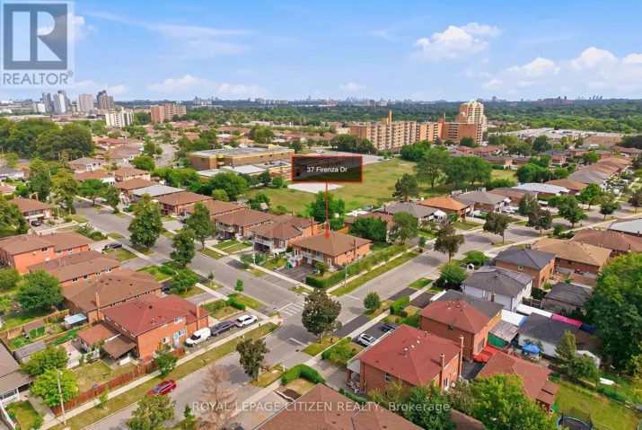 37 FIRENZA DRIVE, Toronto (Humber Summit), Ontario M9L1A4