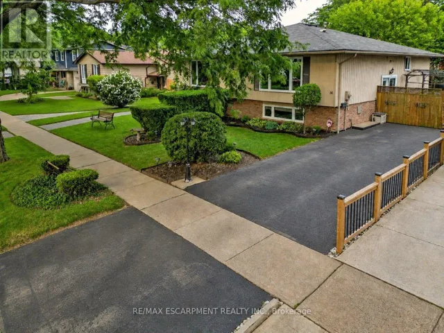 14 WOODEDEN ROAD, Grimsby (Grimsby Beach), Ontario L3M4N4