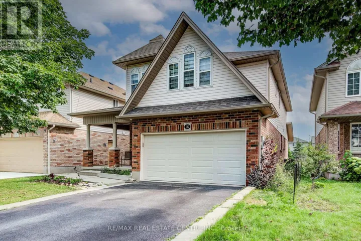 16 PAULSTOWN CRESCENT, Guelph (Clairfields/Hanlon Business Park), Ontario N1G5H7