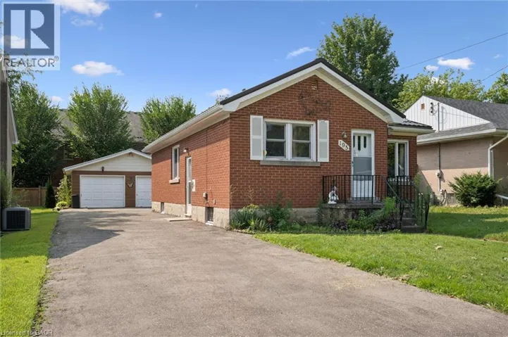 195 BLUCHER Street, Kitchener, Ontario N2H5V6