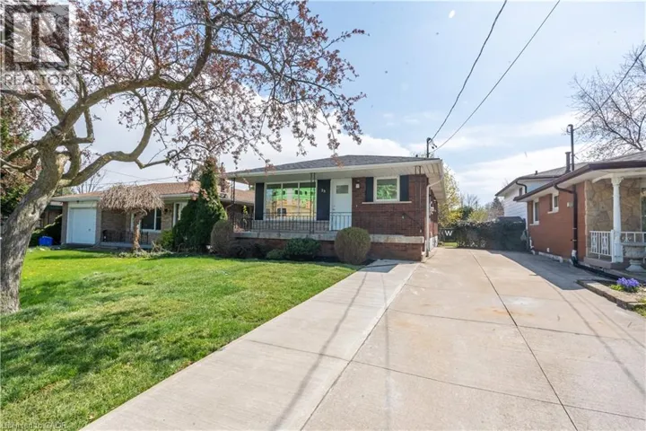 23 TYRONE Drive, Hamilton, Ontario L9C2M6
