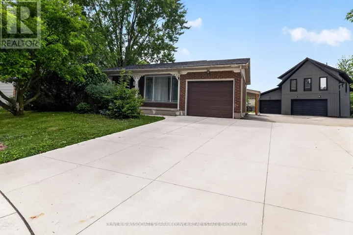 23 GOODMAN DRIVE, London South (South T), Ontario N5Z4G9