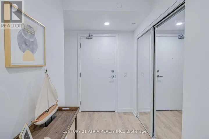 217 - 1100 SHEPPARD AVENUE W, Toronto (York University Heights), Ontario M3K0E4
