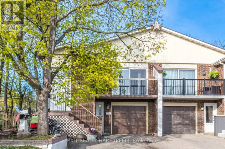 30 THORSBY COURT, Brampton (Brampton North), Ontario L6V3T9