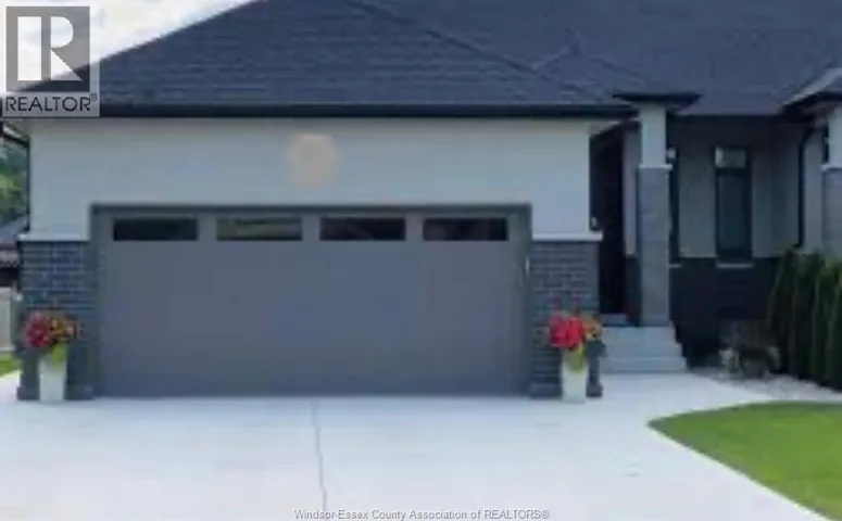 96 CAROLINA WOODS, Leamington, Ontario N8H5N2