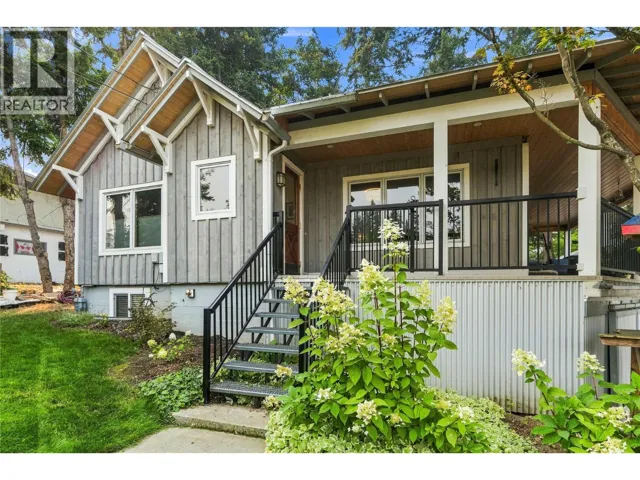 1710 11 Avenue NE, Salmon Arm, British Columbia V1E2T4