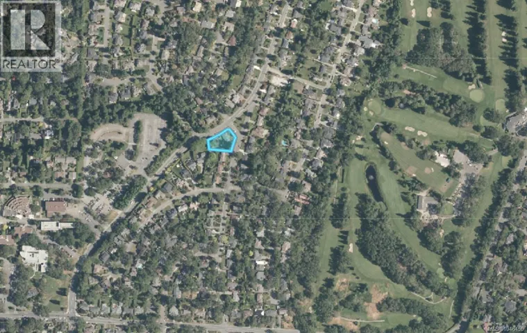 3294 Henderson Rd, Oak Bay, British Columbia V8P5A6