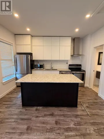 24 MAY STREET, London East (East L), Ontario N5Z1C5