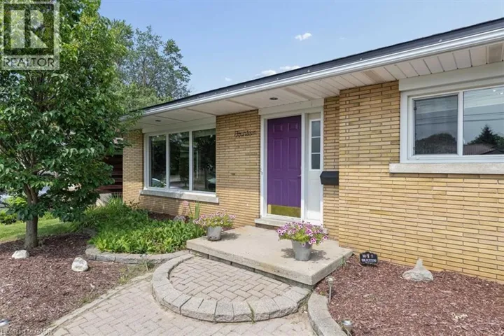 14 CAMBRIDGE Avenue, Kitchener, Ontario N2B1N4
