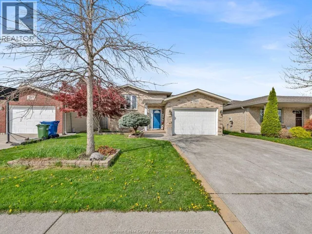 2115 EVERTS, Windsor, Ontario N9B3X7