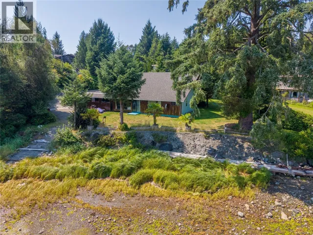 1191 Eber Rd, Ucluelet, British Columbia V0R3A0