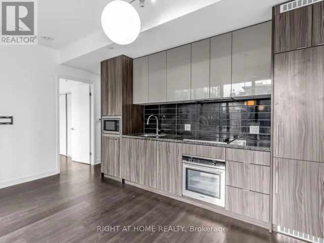 3215 - 115 BLUE JAYS WAY, Toronto (Waterfront Communities), Ontario M5V0N4