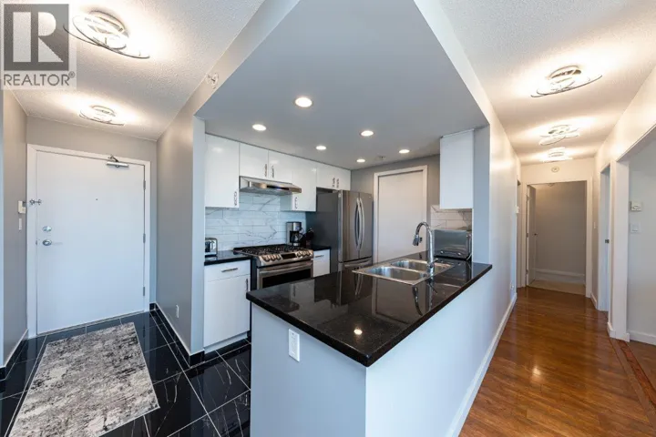 2905 1033 MARINASIDE CRESCENT, Vancouver, British Columbia V6Z3A3