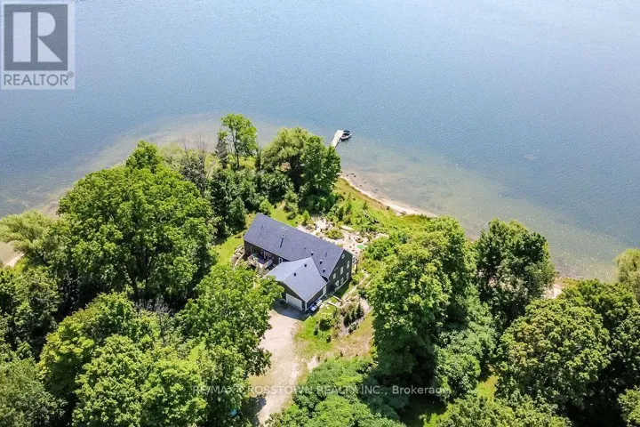 243 CHAMPLAIN ROAD, Penetanguishene, Ontario L9M1S2