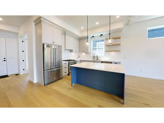 196XX 75 AVENUE, Langley, British Columbia V2Y3R9