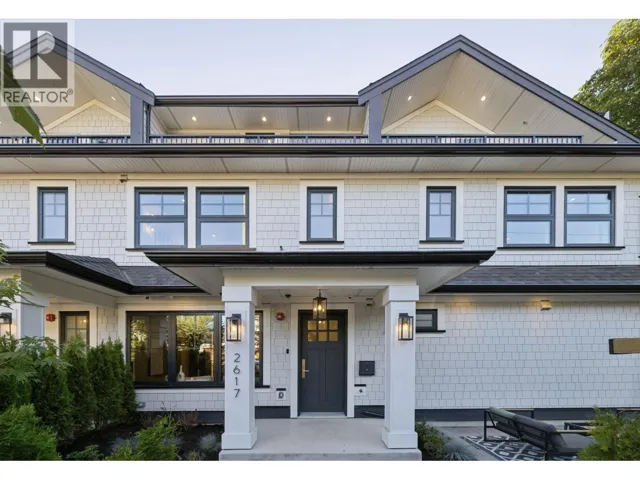 2617 CAROLINA STREET, Vancouver, British Columbia V5T2A4