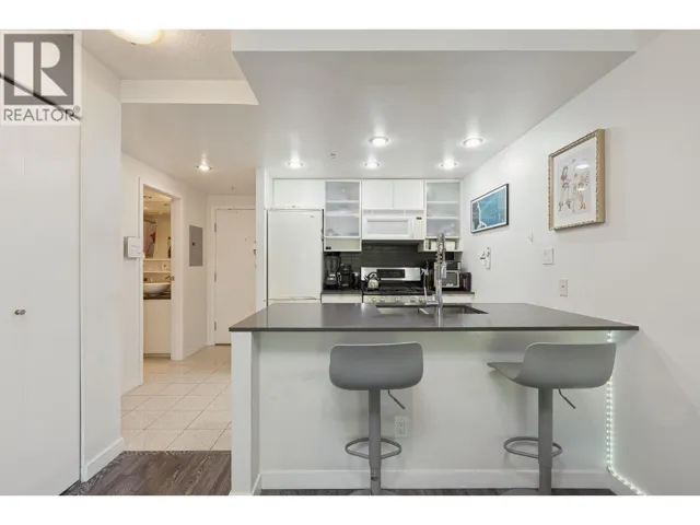 309 928 BEATTY STREET, Vancouver, British Columbia V6Z3G6