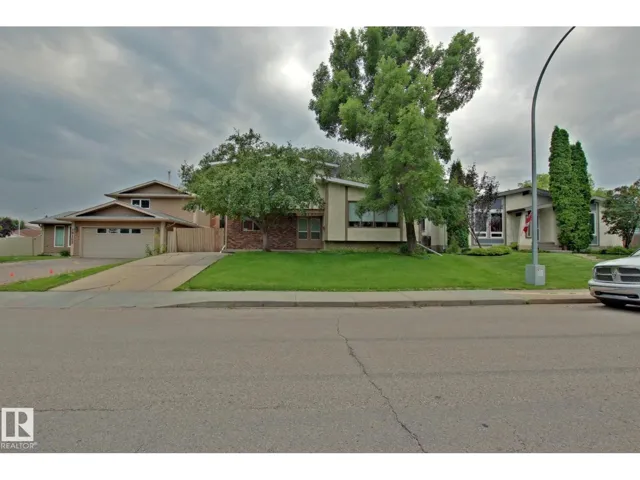 18107 89 AV NW, Edmonton, Alberta T5T0Z7