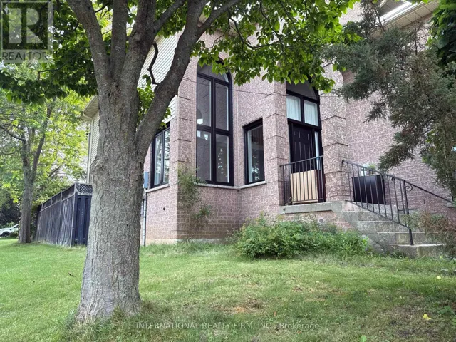 43 FALCONRIDGE DRIVE, Hamilton (Carpenter), Ontario L9B2P3