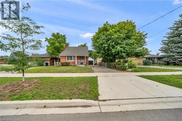 478 GREENFIELD Avenue, Kitchener, Ontario N2C1G1