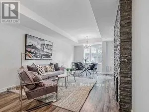 4 - 70 STEWART STREET, Oakville (CO Central), Ontario L6K1X5