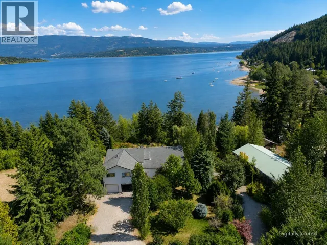 5255 Schneider Place, Tappen, British Columbia V0E2X3