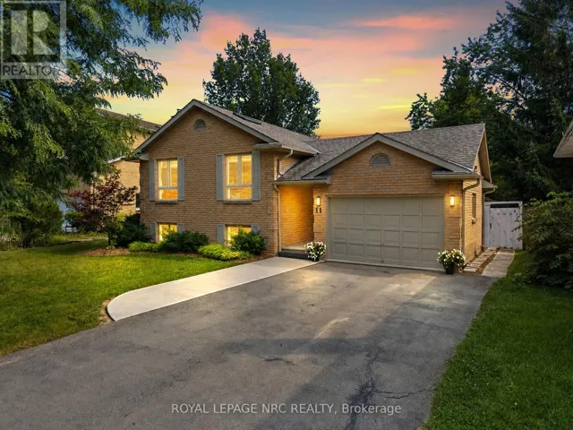 11 VILLAGE COURT, Welland (N. Welland), Ontario L3C6K4