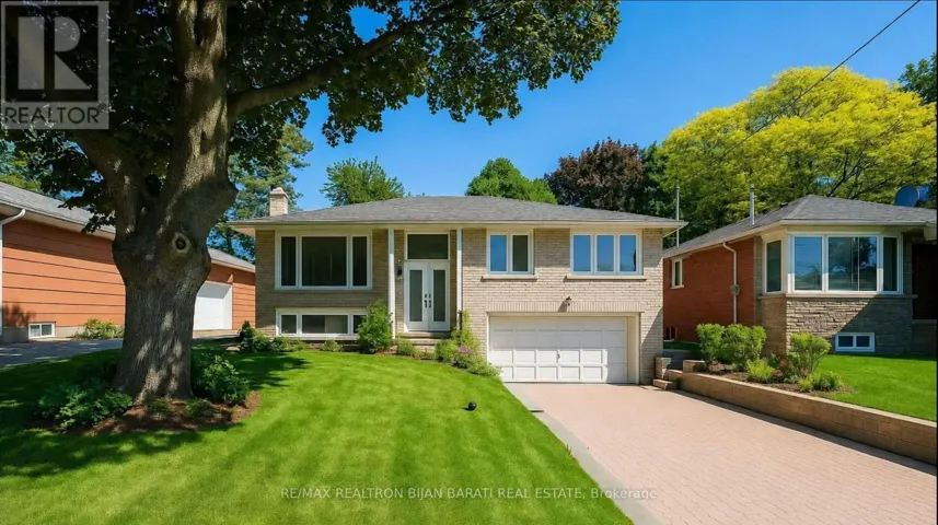 33 SUMNER HEIGHTS DRIVE, Toronto (Bayview Village), Ontario M2K1Y2
