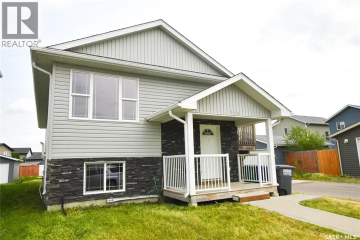 106 Geary CRESCENT, Saskatoon, Saskatchewan S7R0B8