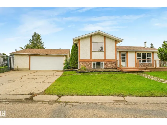 9702 95 AV, Morinville, Alberta T8R1H4