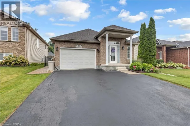 25 SUDDS Lane, Brantford, Ontario N3T6M5