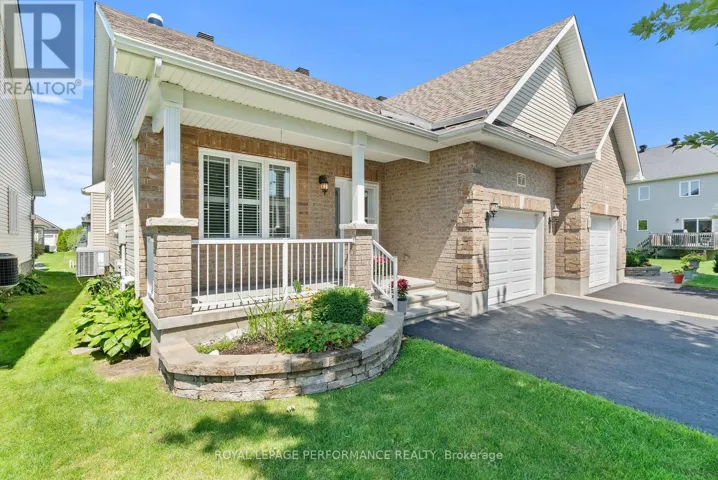 7 ABBEY CRESCENT, Russell, Ontario K4R0B5