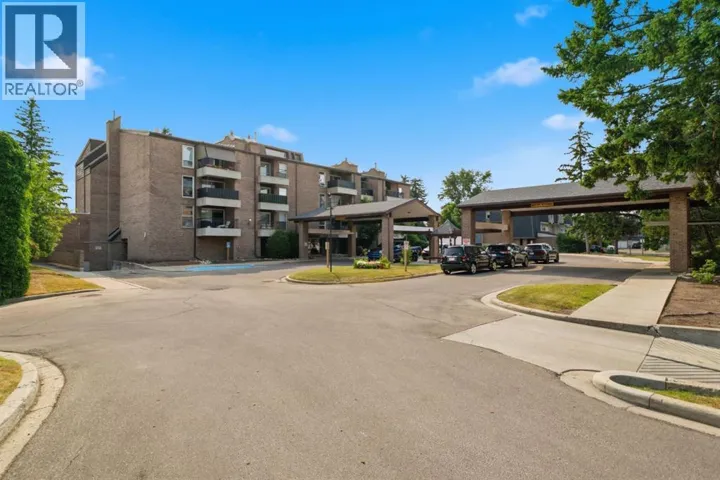 2305, 202 Braeglen Close SW, Calgary, Alberta T2W2B1