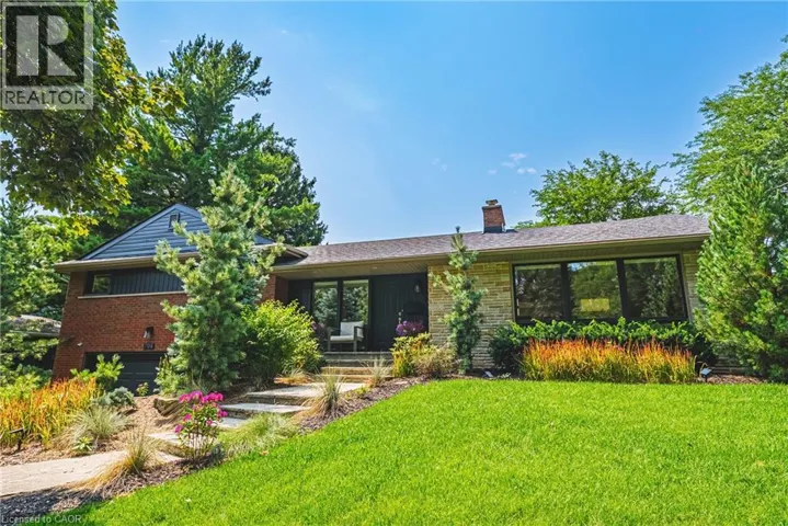 794 FALCON Boulevard, Burlington, Ontario L7T3B3