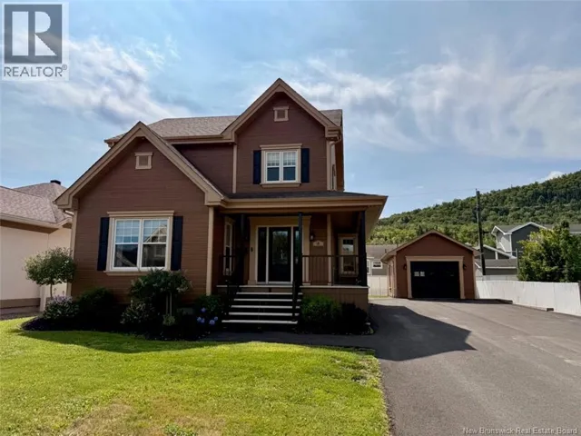 28 Brook Terrace, Campbellton, New Brunswick E3N3T3