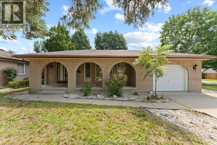 5860 Ninth STREET, LaSalle, Ontario N9H1P2