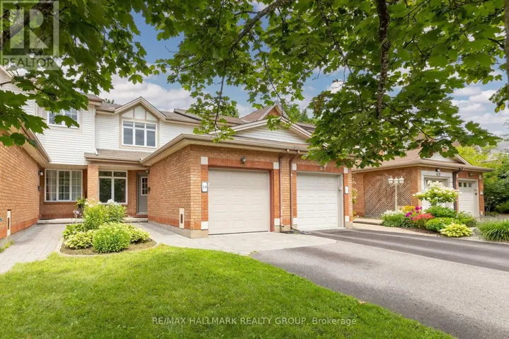 146 COLLEGE CIRCLE, Ottawa, Ontario K1K4S1