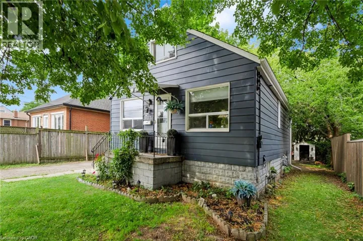 703 BRIGHTON Avenue, Hamilton, Ontario L8H6H5
