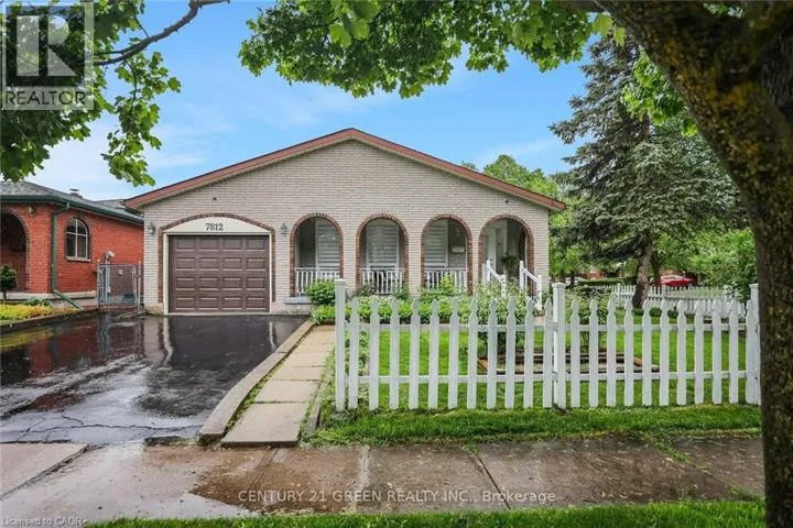 7812 BADGER Road, Niagara Falls, Ontario L2H2J5