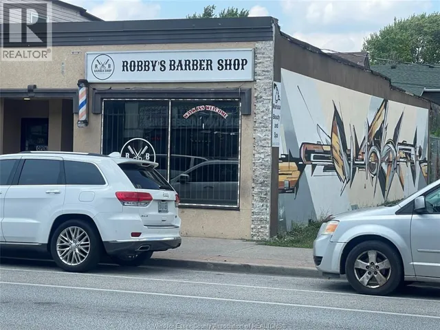 916 WYANDOTTE STREET East, Windsor, Ontario N9A3J8