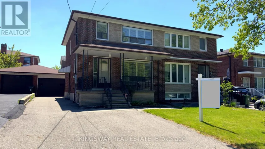 31 QUINAN DRIVE, Toronto (Maple Leaf), Ontario M6L1E8