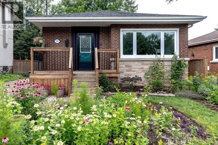 780 GARTH Street, Hamilton, Ontario L9C4K4