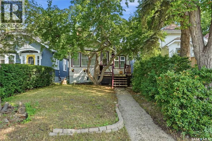3324 College AVENUE, Regina, Saskatchewan S4T1W2