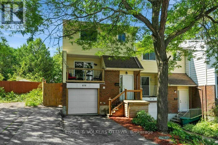 878 GRENON AVENUE, Ottawa, Ontario K2B6G3