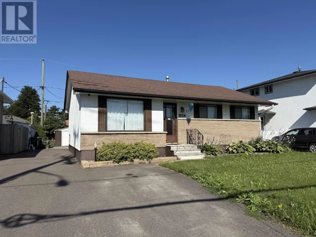 115 JAMES ST N, THUNDER BAY, Ontario P7E2V3