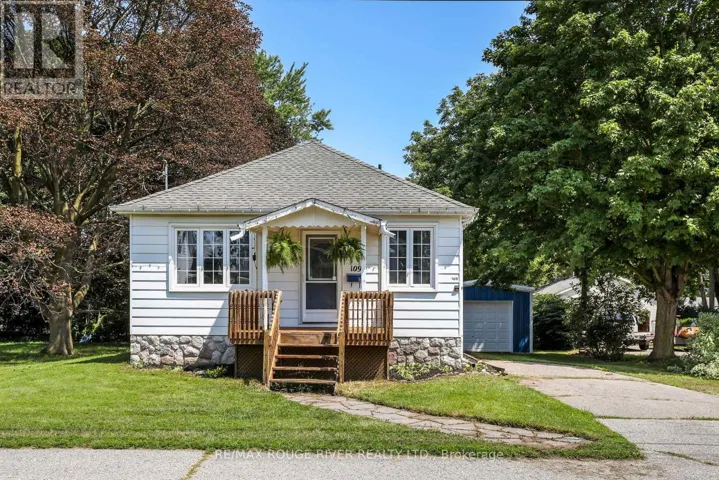 109 ELGIN STREET, Clarington (Bowmanville), Ontario L1C3E6