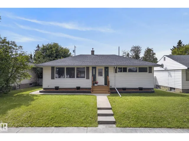 8715 64 AV NW, Edmonton, Alberta T6E0H4