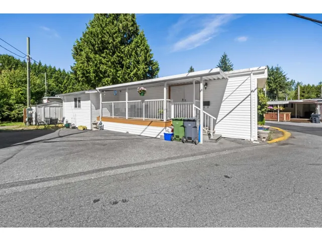 20 24330 FRASER HIGHWAY, Langley, British Columbia V2Z1N2